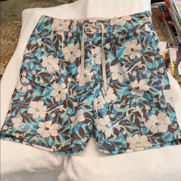 Body Glove Men’s L Swim Trunks w/36” Waist - Picture 1 of 4